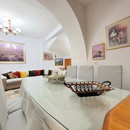 Marbi Guest House Гирокастра Экстерьер фото